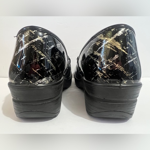 Women’s Easy Works by Easy Street Laurie Work Shoes Size 9W Black/Silver/Gold - Picture 7 of 12